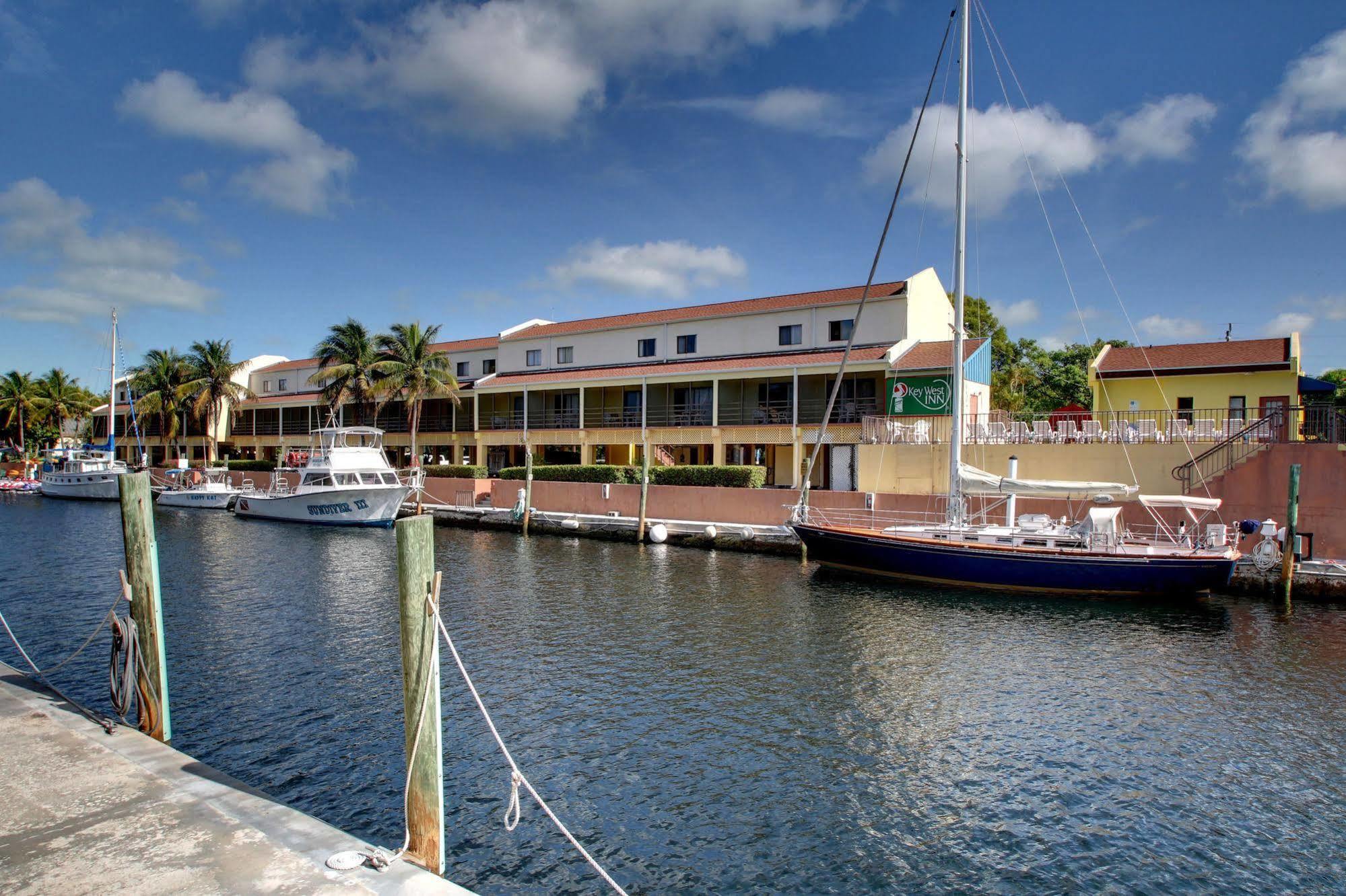 Waterside Suites And Marina Ки Ларго Экстерьер фото