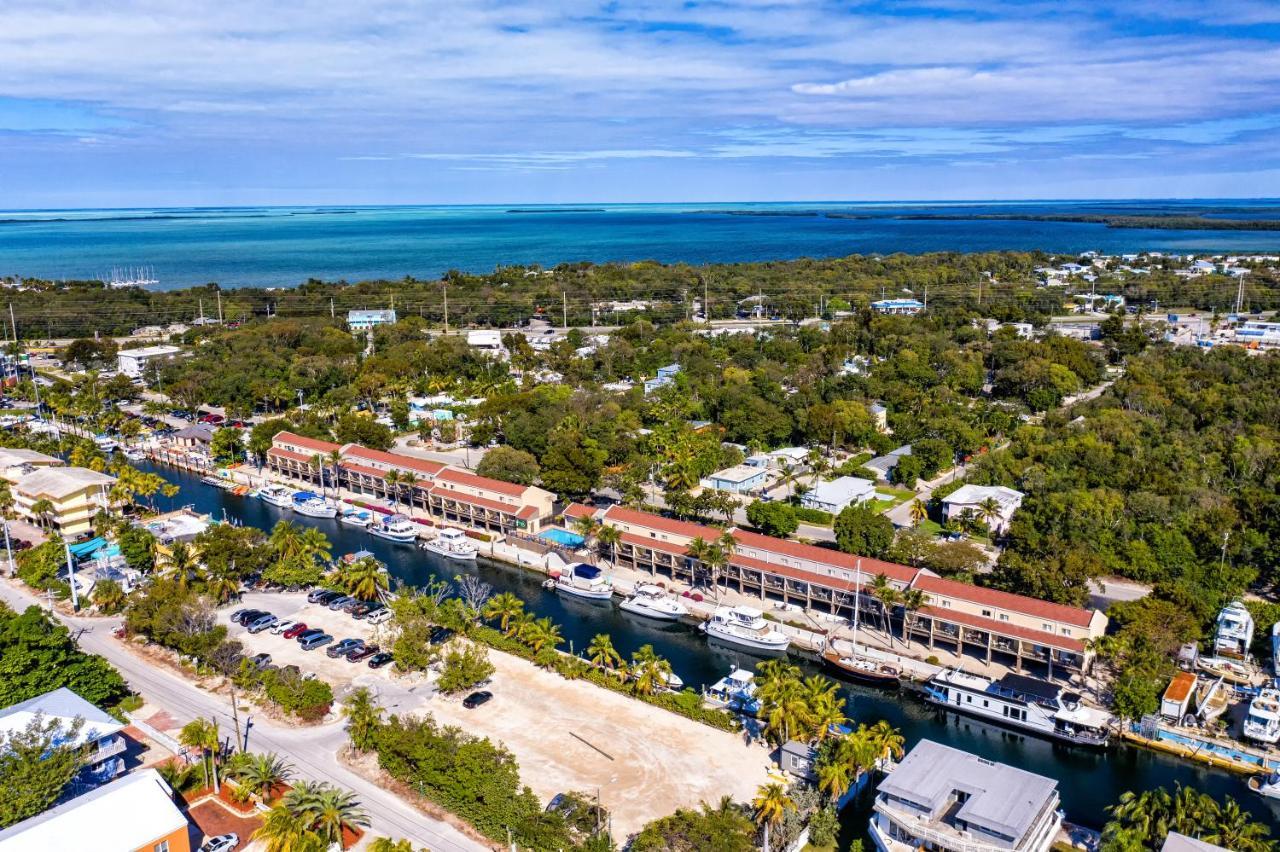 Waterside Suites And Marina Ки Ларго Экстерьер фото